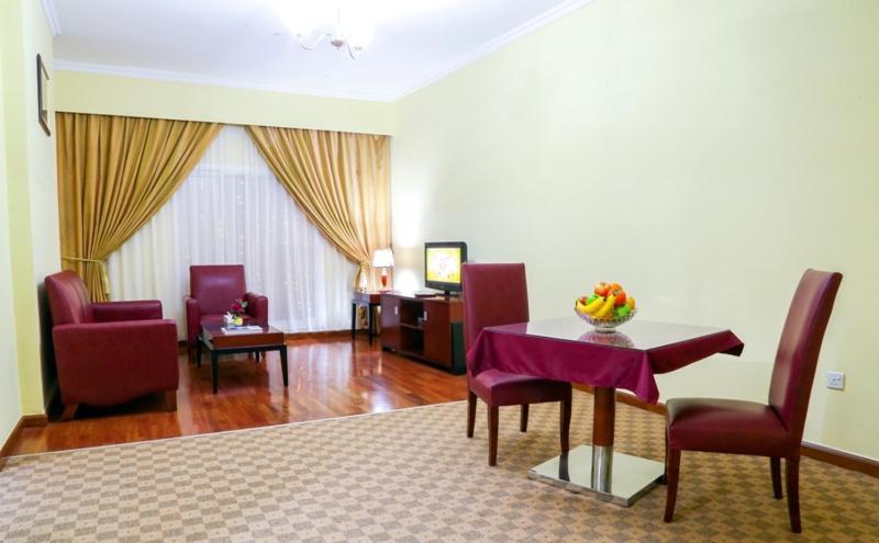 Ruwi Hotel Apartments, Sharjah Buitenkant foto