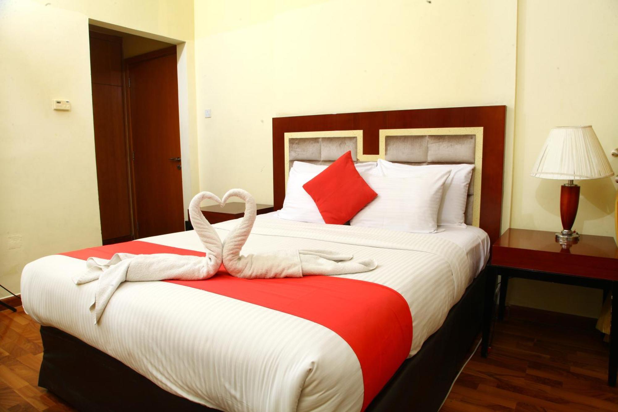 Ruwi Hotel Apartments, Sharjah Buitenkant foto