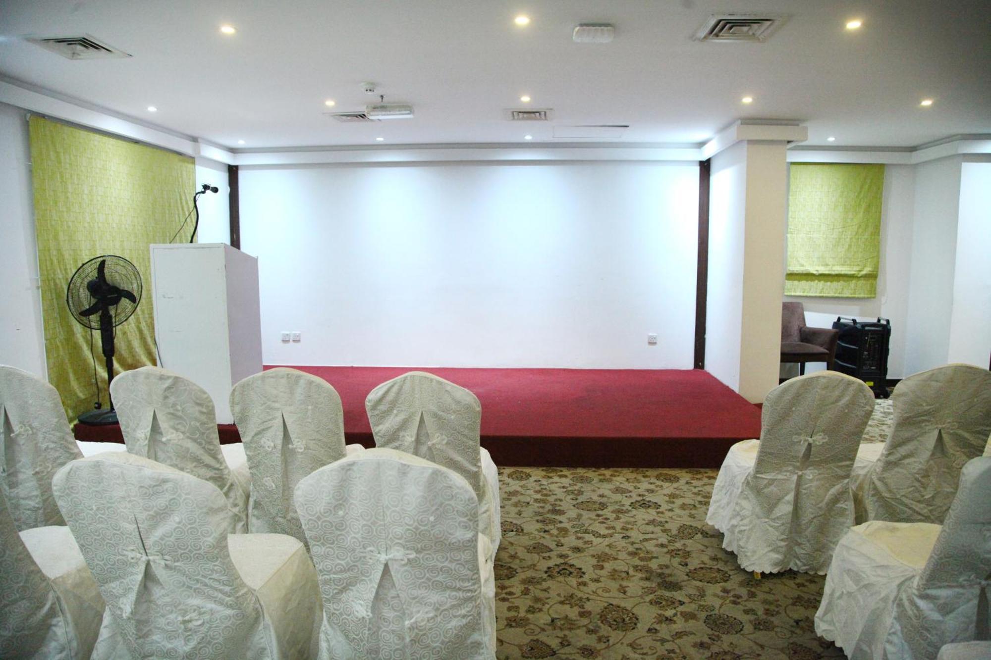 Ruwi Hotel Apartments, Sharjah Buitenkant foto