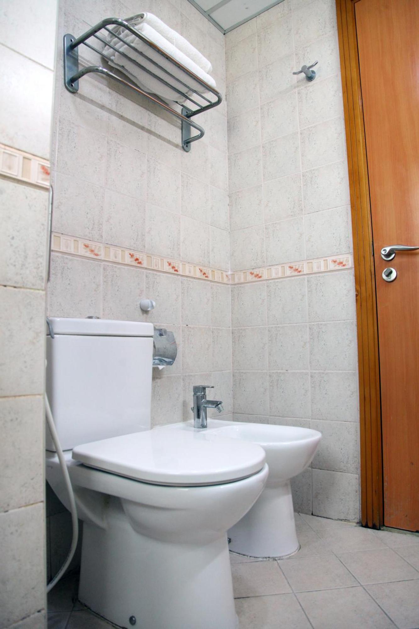 Ruwi Hotel Apartments, Sharjah Buitenkant foto