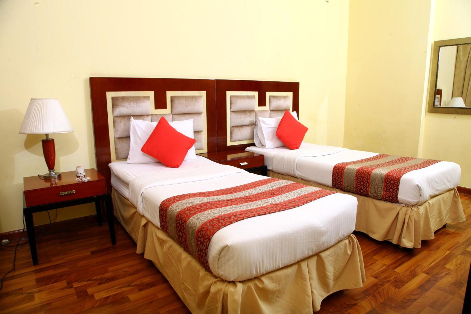 Ruwi Hotel Apartments, Sharjah Buitenkant foto
