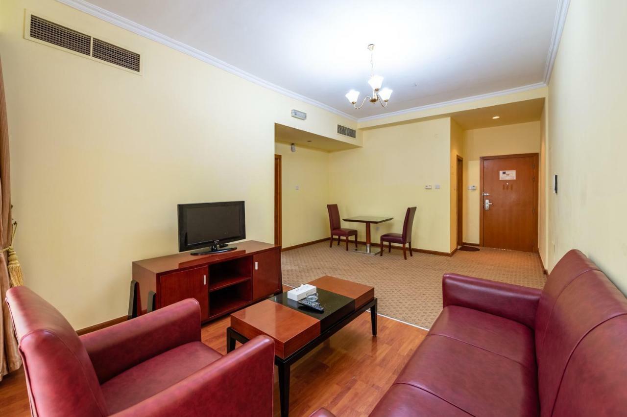 Ruwi Hotel Apartments, Sharjah Buitenkant foto